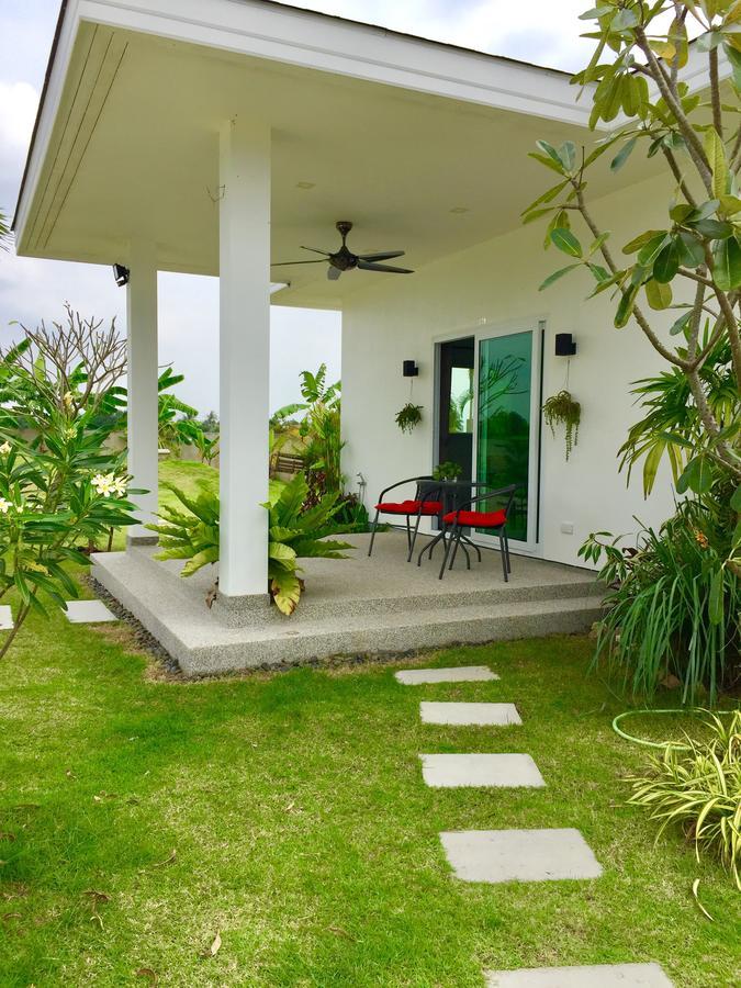 Villa Swiss Bungalow Cha Am Cha-am Exterior foto